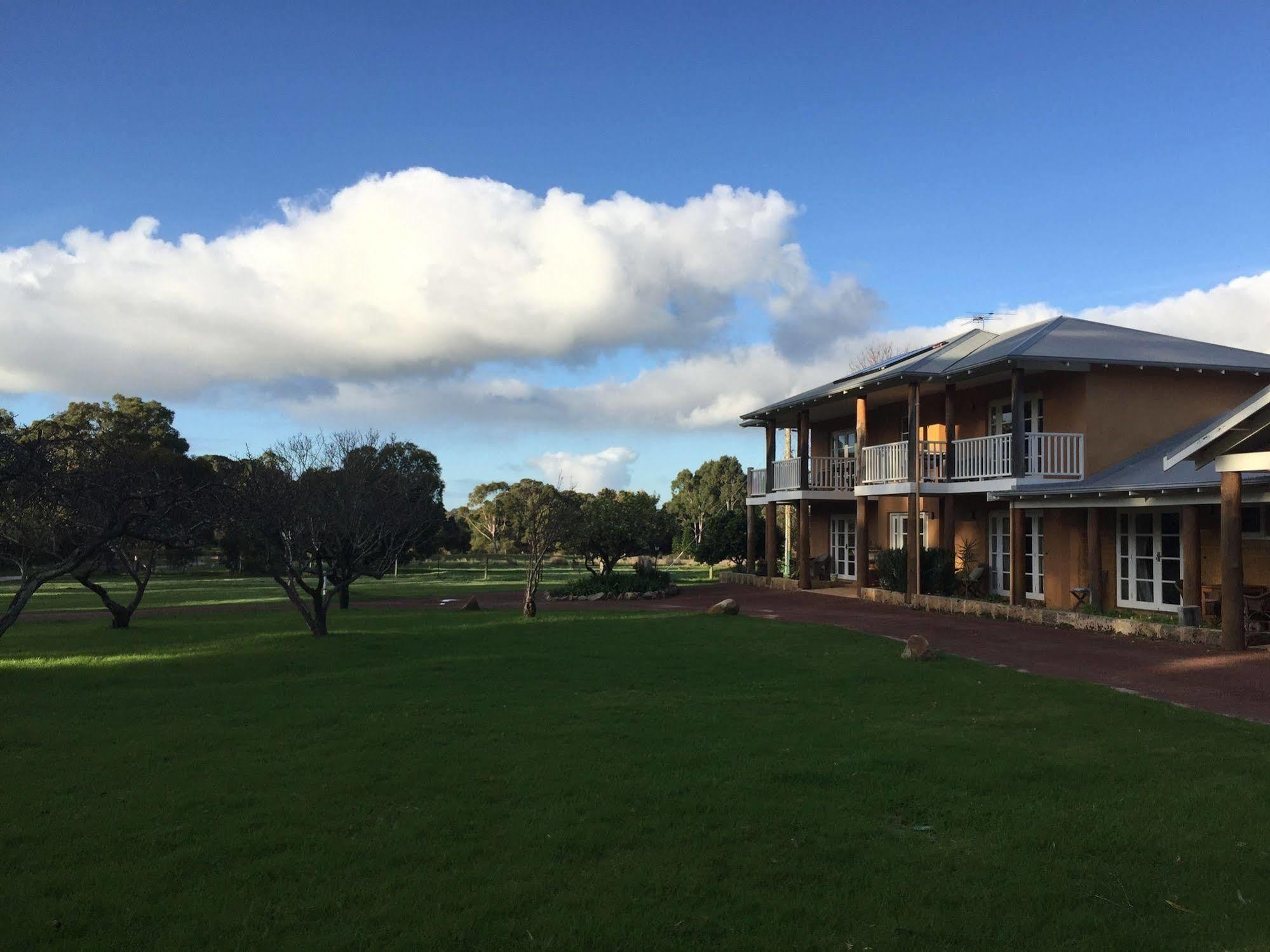 Erravilla Country Estate Spa Suite Accommodation Cowaramup 外观 照片